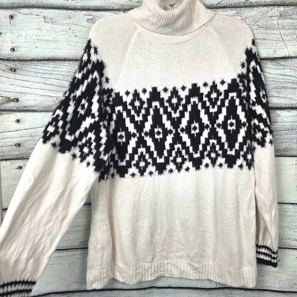 Maurices XL Ivory Black Aztec Turtleneck Sweater